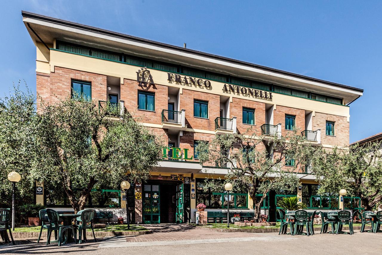 Hotel Franco Antonelli Assisi Exterior foto